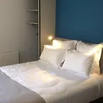 阿祖尔酒店